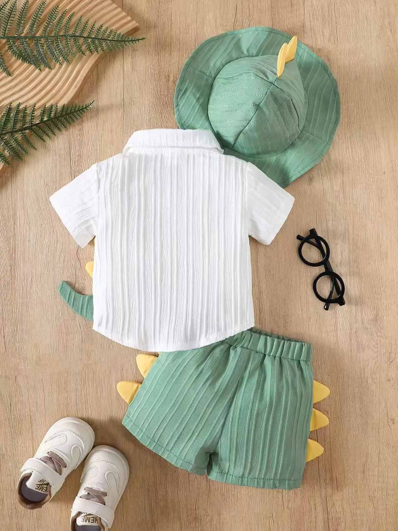 Baby Boy Three-Piece Set: Dinosaur Short-Sleeved Shirt + Shorts + Sun Hat, Cute Summer Outfit, Soft and Breathable Fabric - Image 2